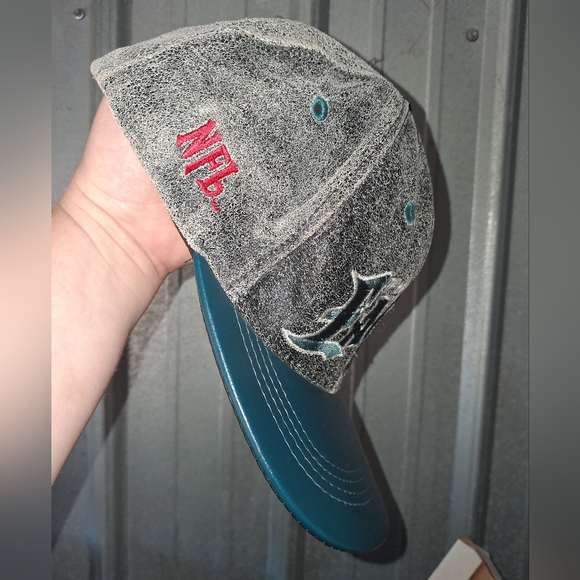 NFL Philadelphia Eagles Leather Snap Back Hat OSFA Adjustable - Team Colors